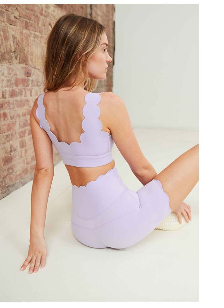 Wavy Backless Sleeveless Fitness Crop Top with Neckline , with V wasit legging - Image 3