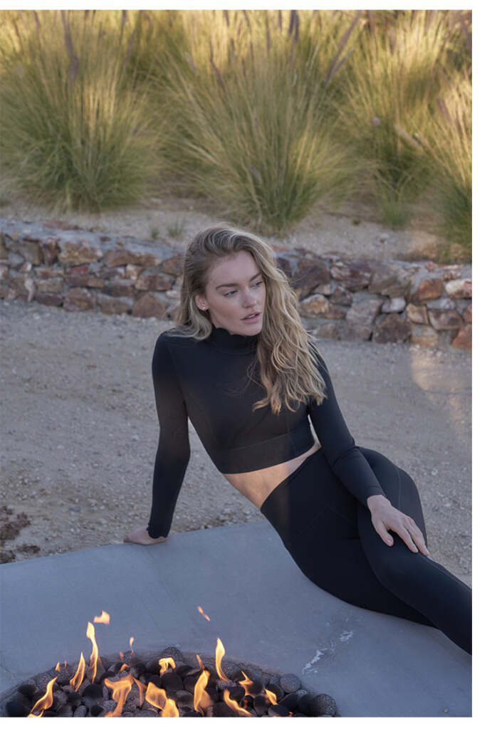 Open Back Bra Yoga Long Sleeve Crop Top With flat waist legging - Image 3