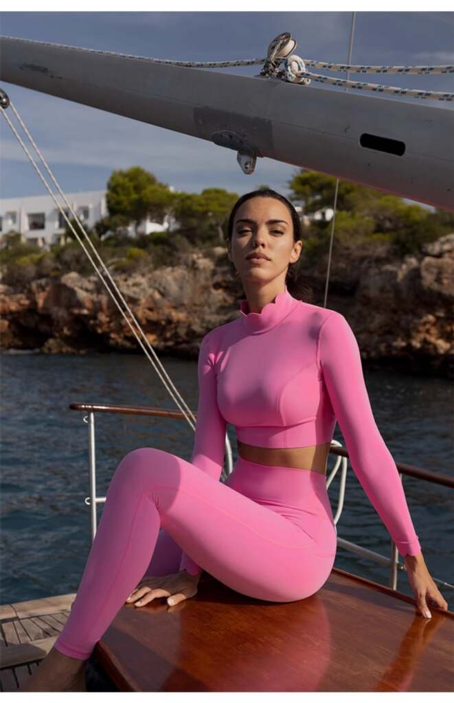 Open Back Bra Yoga Long Sleeve Crop Top With flat waist legging - Image 4