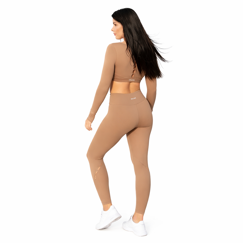 SELINE Women’s Long Sleeve Cut-Out Yoga Set with V-Waist Leggings - Image 13